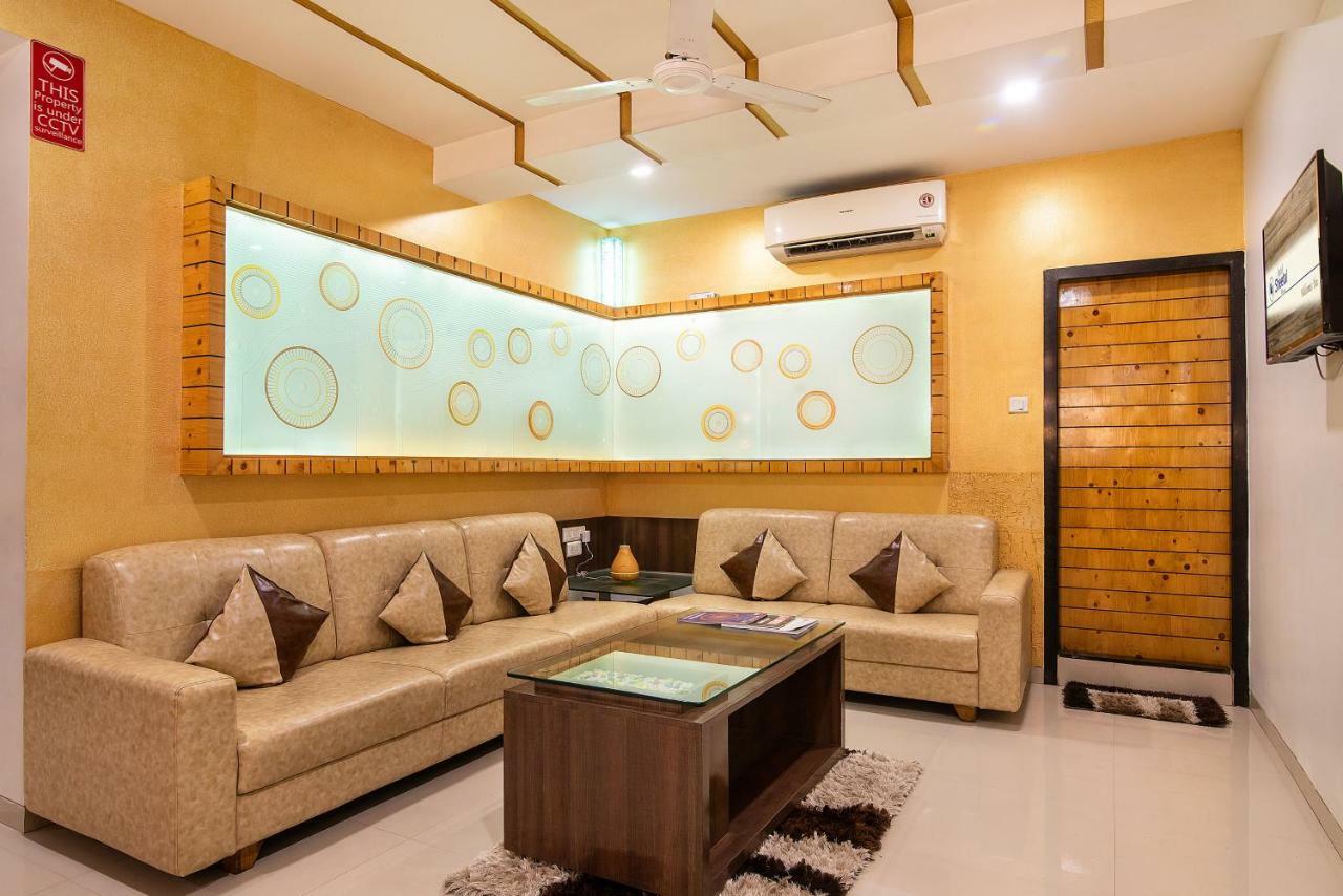 Hotel Sheetal Plaza Surat Ngoại thất bức ảnh